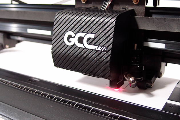 GCC Jaguar V-LX Vinyl Cutters Enhances Contour Cutting System