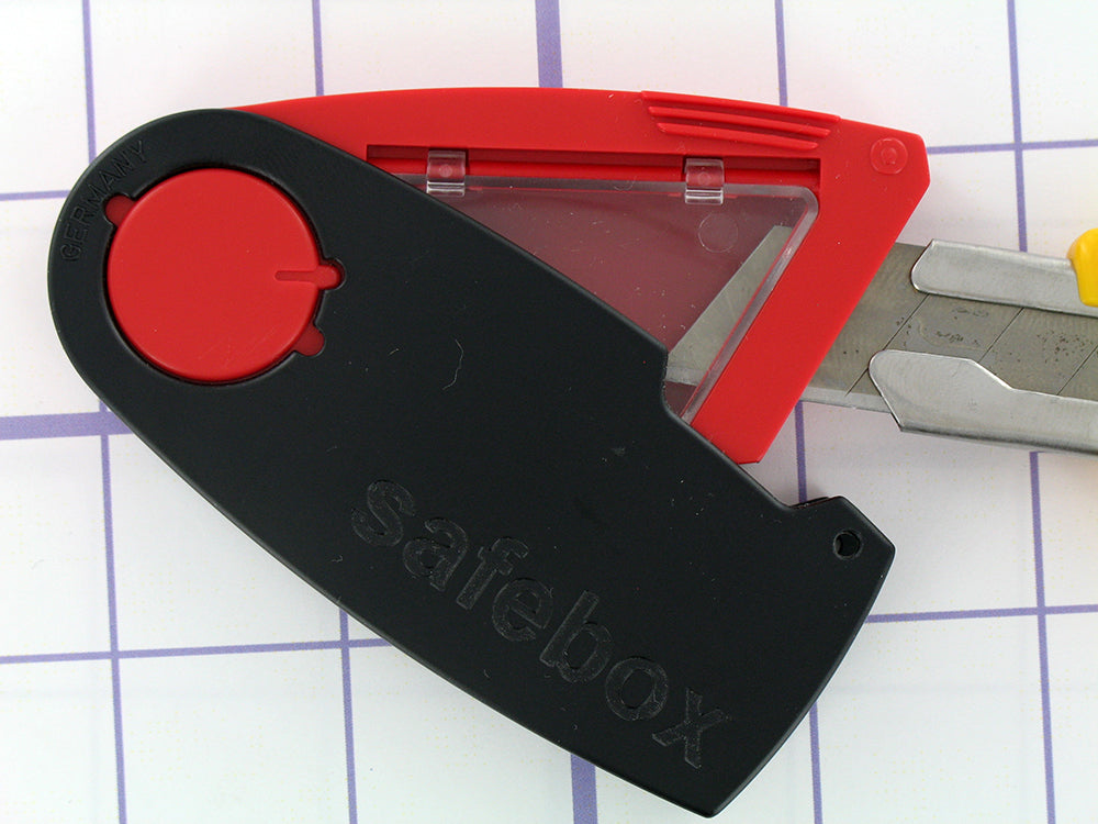 Blade Safety Box